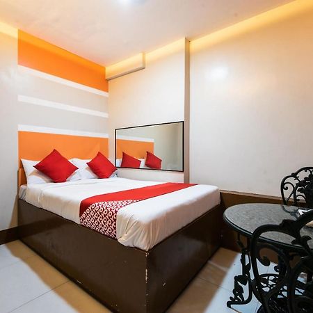 Oyo 475 Pearl Blossom Hotel Manila Kültér fotó