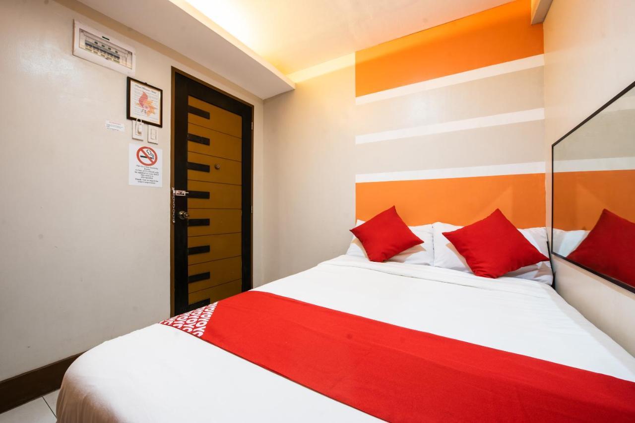 Oyo 475 Pearl Blossom Hotel Manila Kültér fotó